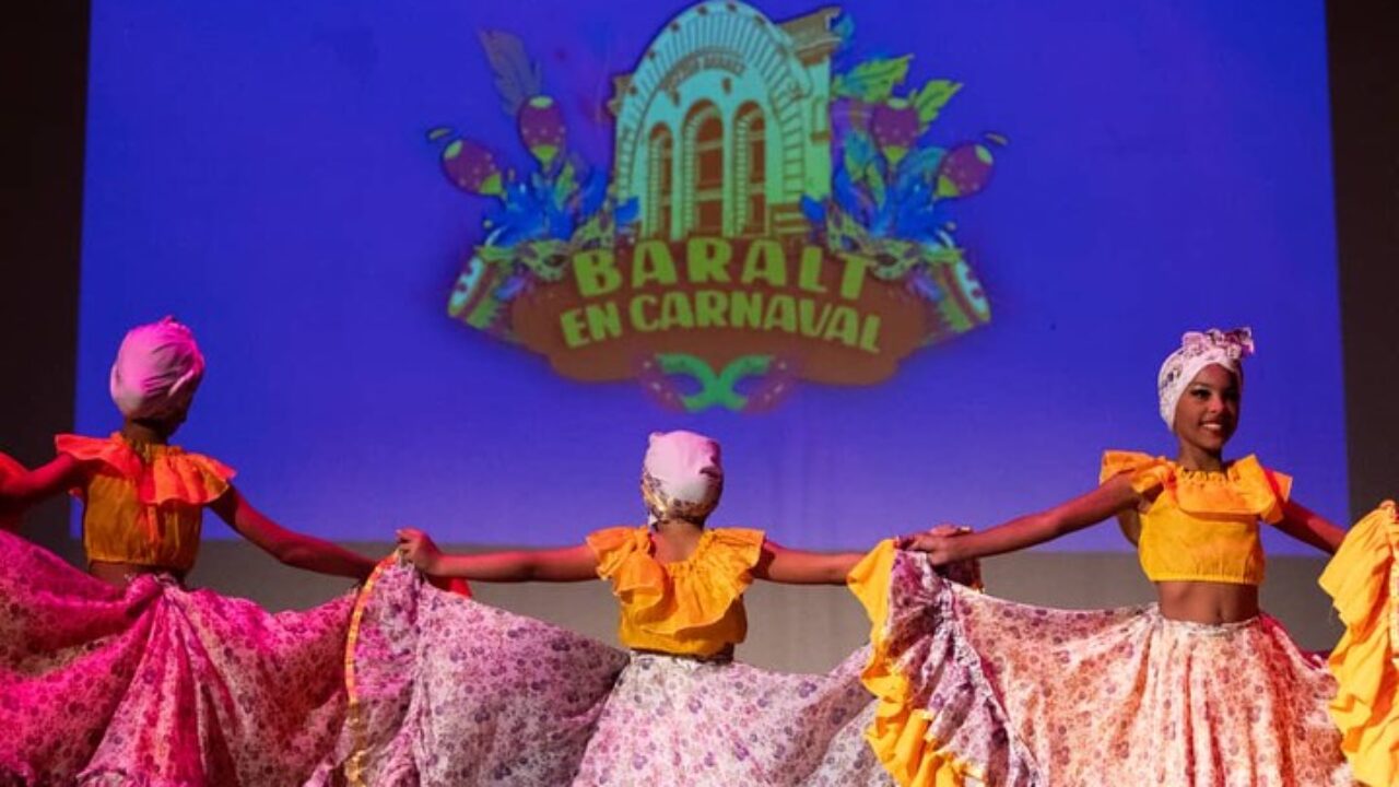 El Carnaval llena de colores al Teatro Baralt