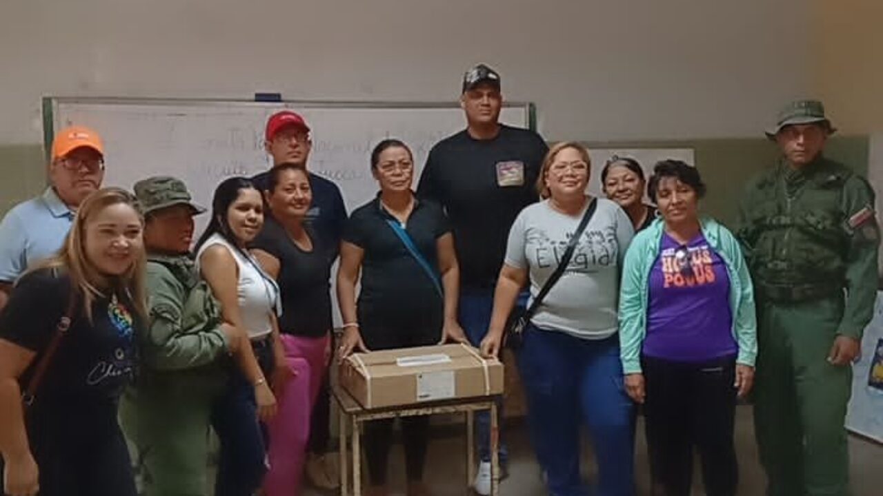 Instalación de mesas en los centros de votación en Maracaibo fue un éxito
