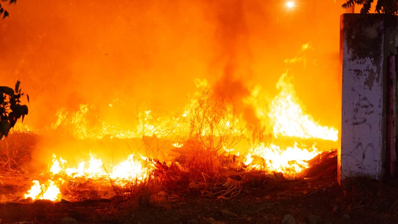 Alcaldía sofoca tres incendios en menos de 24 horas en Maracaibo