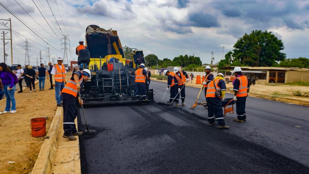 Ministra Faría y gobernador Caldera inician tercera fase de rehabilitación del corredor vial Hugo Chávez