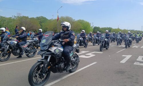Refuerzo en Seguridad: Gobernador Caldera Entrega 110 Motocicletas a Fuerzas Policiales