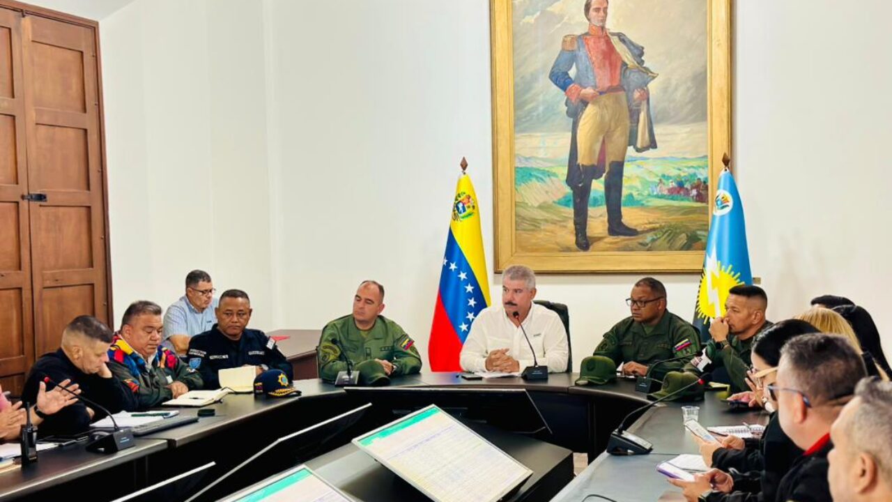 Estado Mayor de Hidrocarburos activa plan especialcon 12 estaciones de servicio trabajando 24 horas en el Zulia