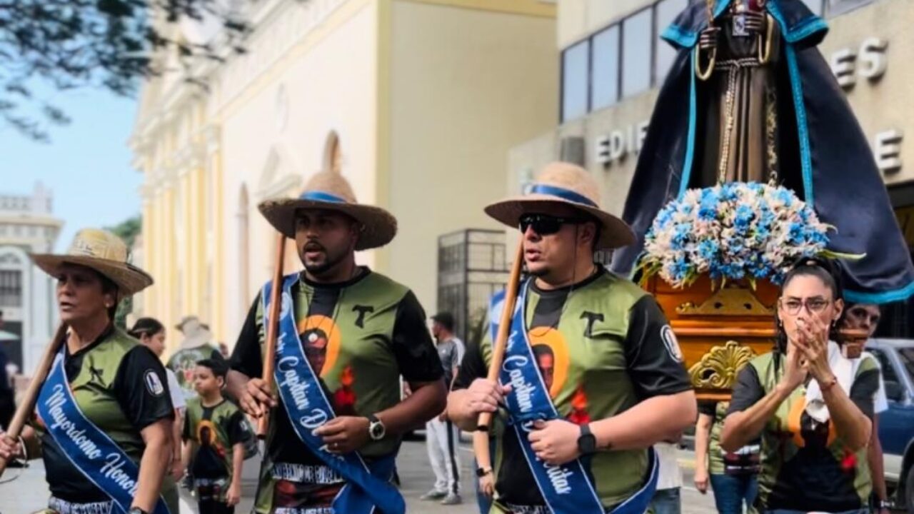 Con una sesión solemne y una espectacular puesta en escena de chimbangleros el Concejo Municipal de Maracaibo conmemoró el Día de la Afrovenezolanidad