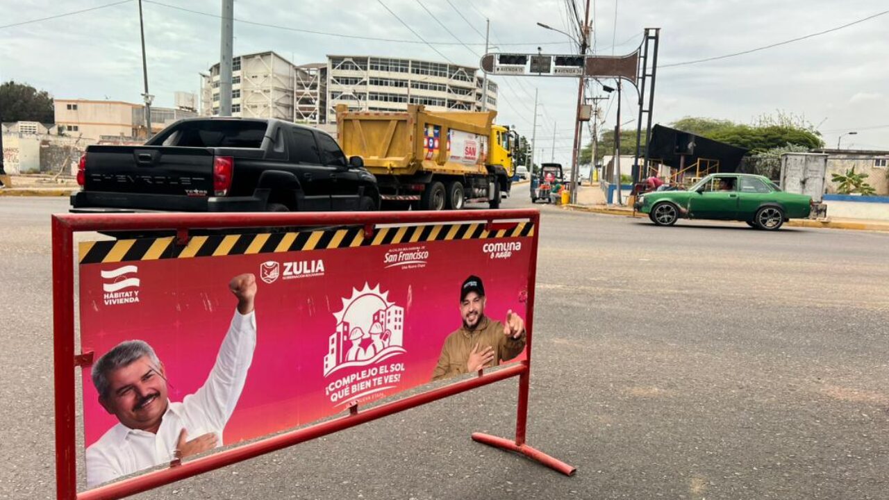 Alcaldía de San Francisco fortalece la seguridad vial con la instalación de sistemas UPS en semáforos