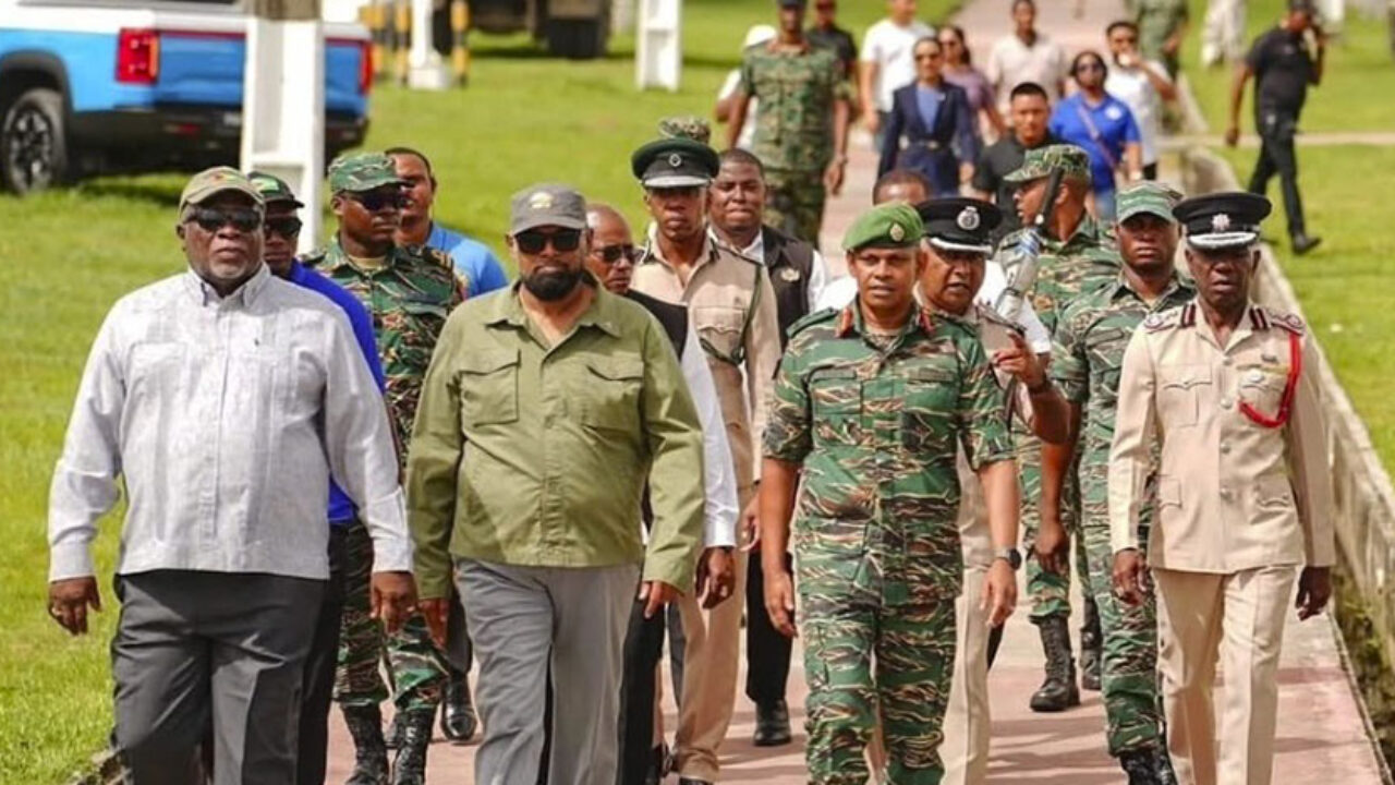 Guyana apela al «orden interno» y moviliza apoyo militar ante el diferendo con Venezuela por el Esequibo
