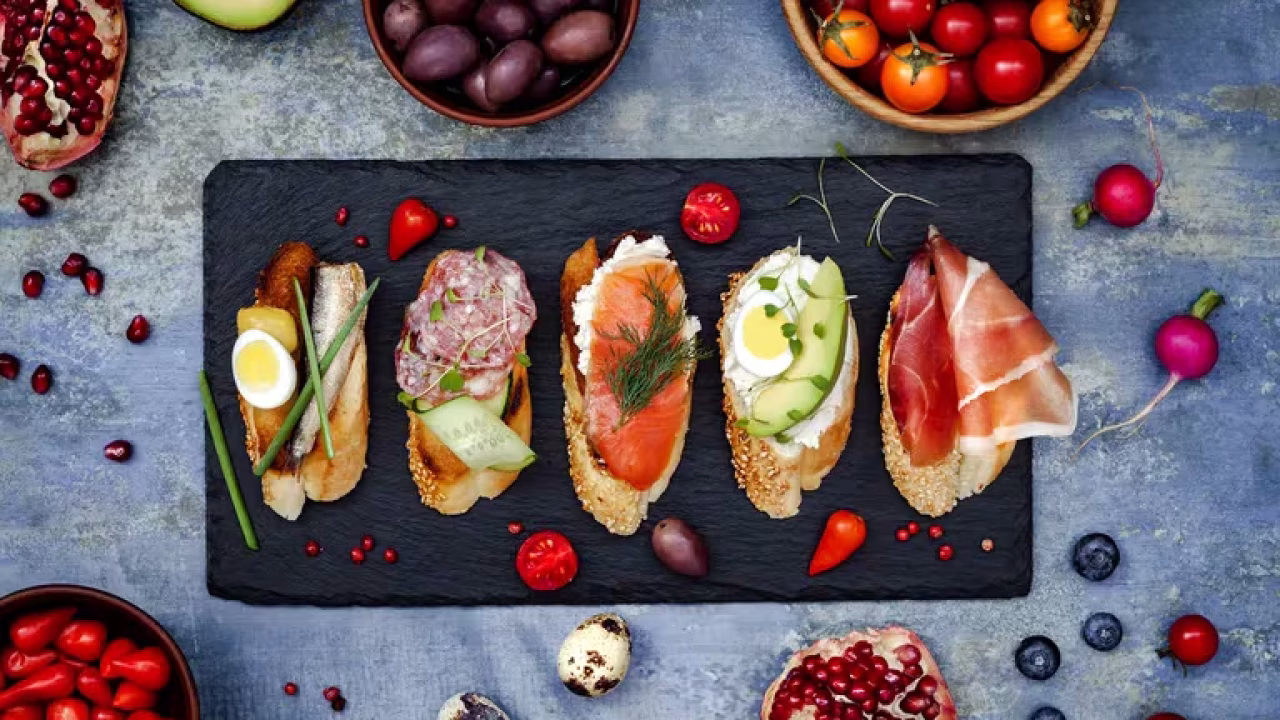 Del ‘brunch’ al ‘drunch’: En qué consiste esta  nueva tendencia gastronómica