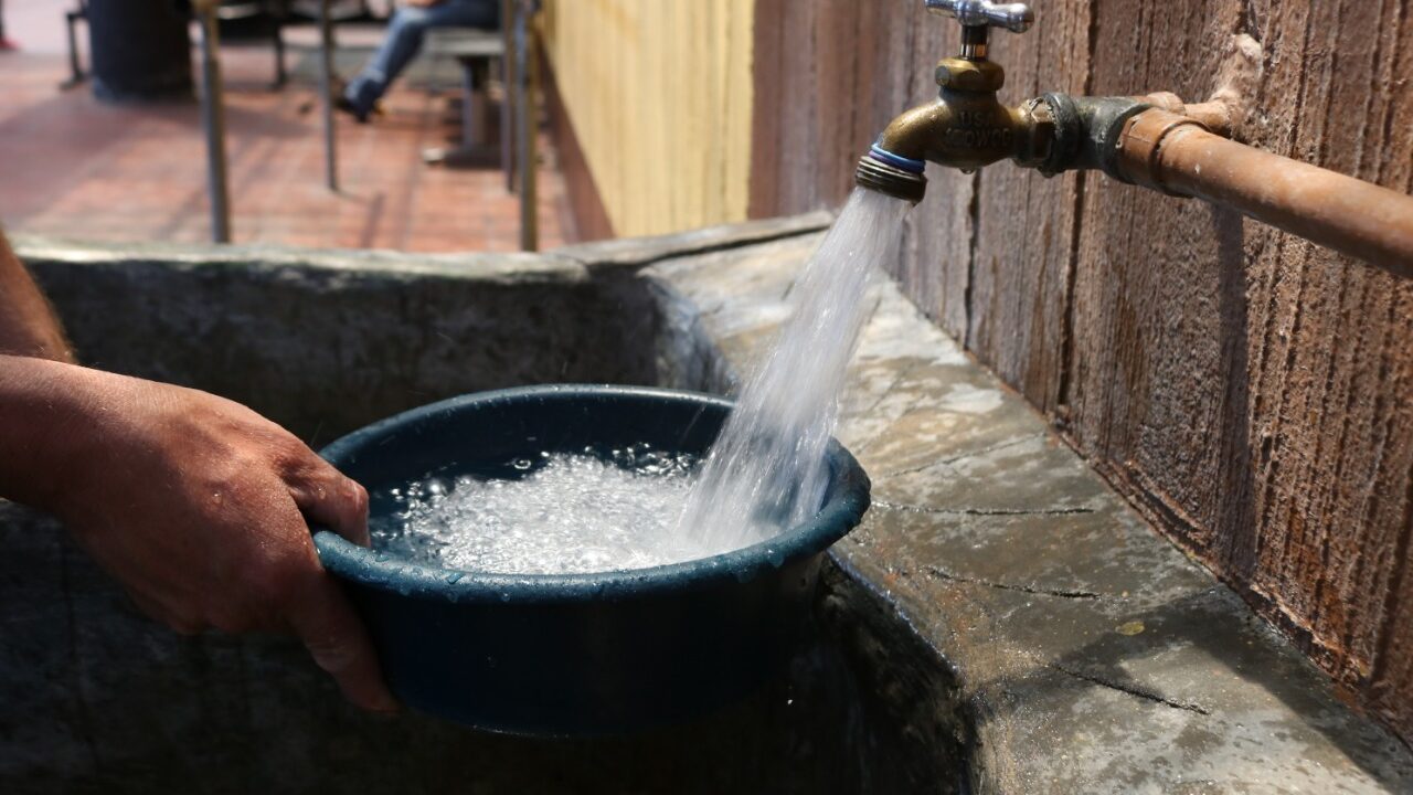 Inicia distribución de agua en zona norte y noroeste de Maracaibo según informó Hidrolago