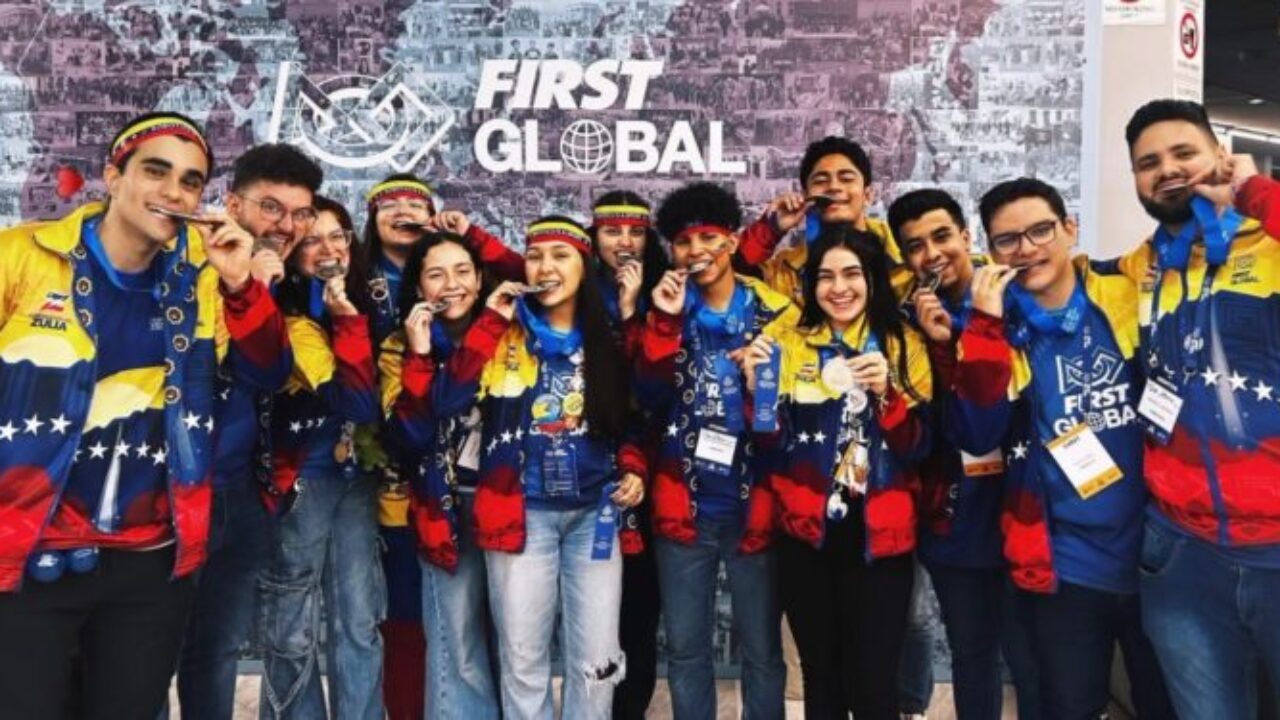 Team Venezuela logra medalla plata y tres reconocimientos en el First Global Challenge Grecia 2024