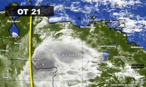 Onda tropical 21 amenaza con lluvias y actividad eléctrica en gran parte del país