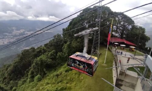 Incertidumbre en el turismo andino: Suspenden temporalmente las operaciones del Teleférico Mukumbarí