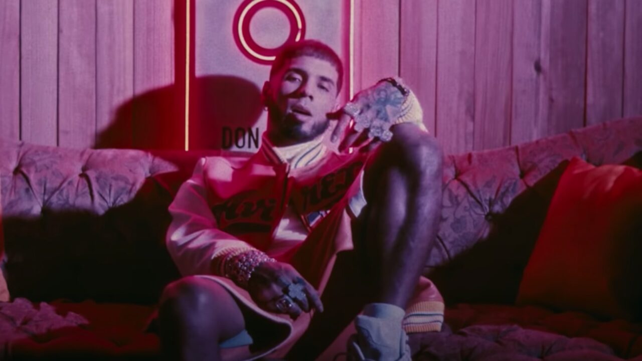 Anuel AA dedica su nueva canción «Mejor que yo» a Karol G