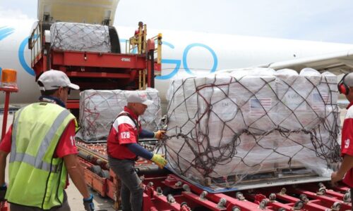 Puente humanitario de Global Empowerment Mission: Llegan dos toneladas de ayuda para las zonas afectadas