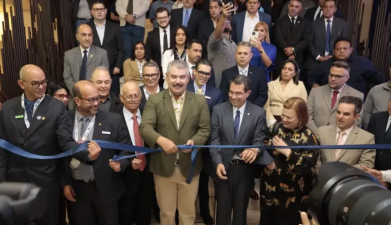 Con más de 500 marcas se inauguró la Expo Partes de Occidente 2026 en el Hotel Tibisay