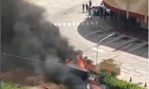 Maracaibo:Siniestro vial provoca explosión de transformador y emergencia eléctrica frente a Centro Comercial Ciudad Chinita