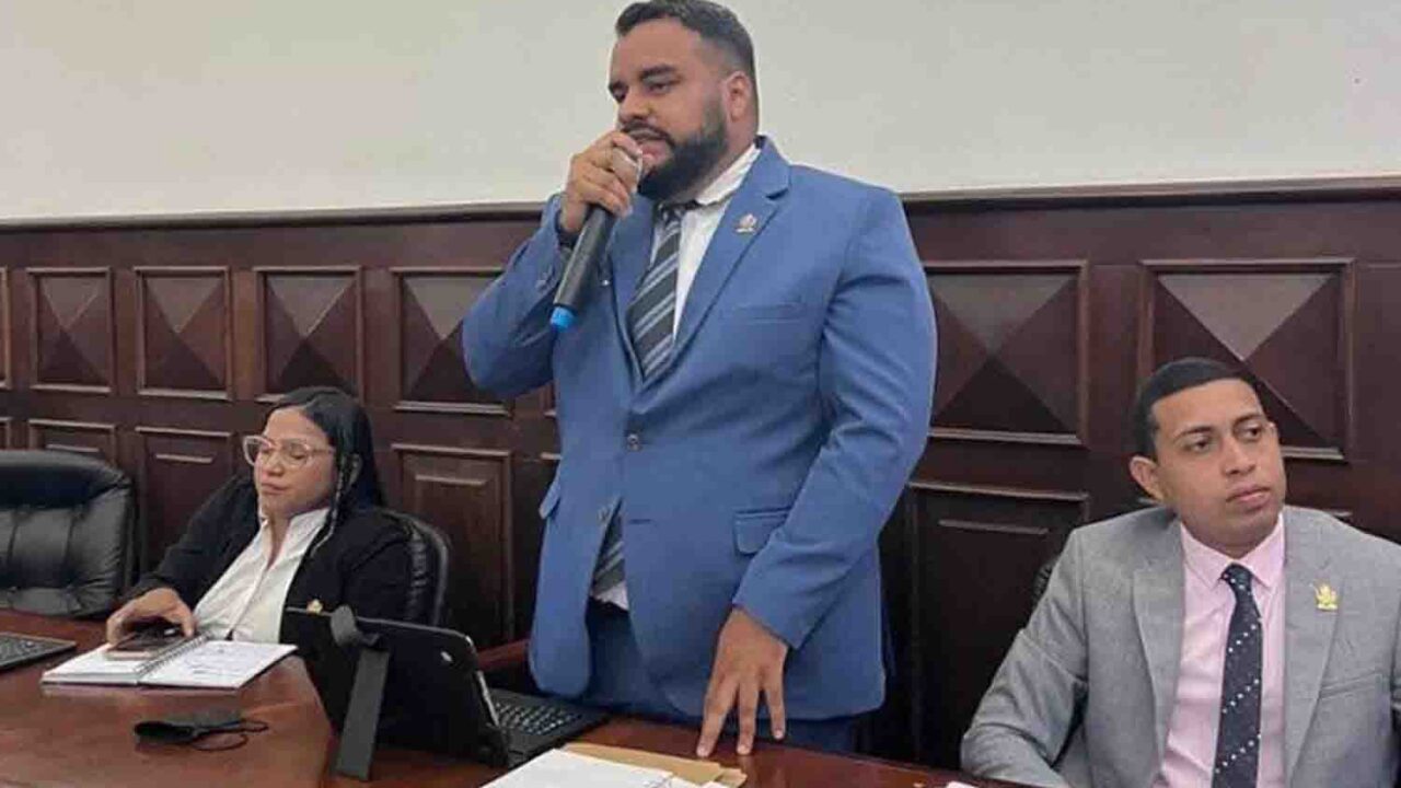 Clezulia: nos abocaremos a construir políticas públicas para ayudar a mejorar acceso a la salud mental este 2023