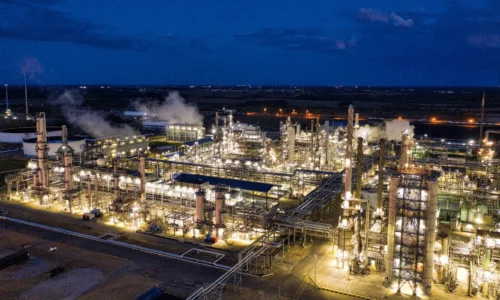 Retorno condicionado: Transnacionales petroleras aceleran su regreso a Venezuela pero frenan grandes inversiones