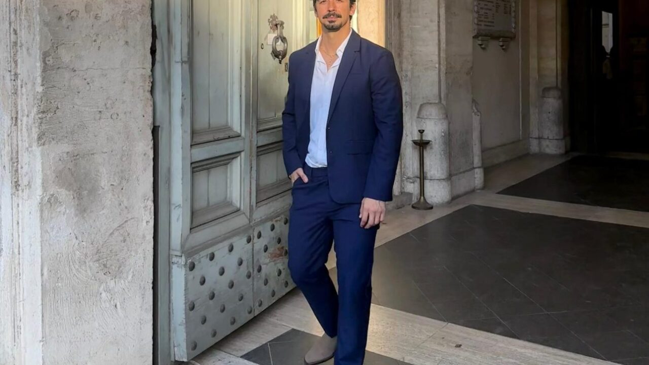 Orgullo venezolano: Félix Calzadilla recibe el Premio Joan Miró en Italia