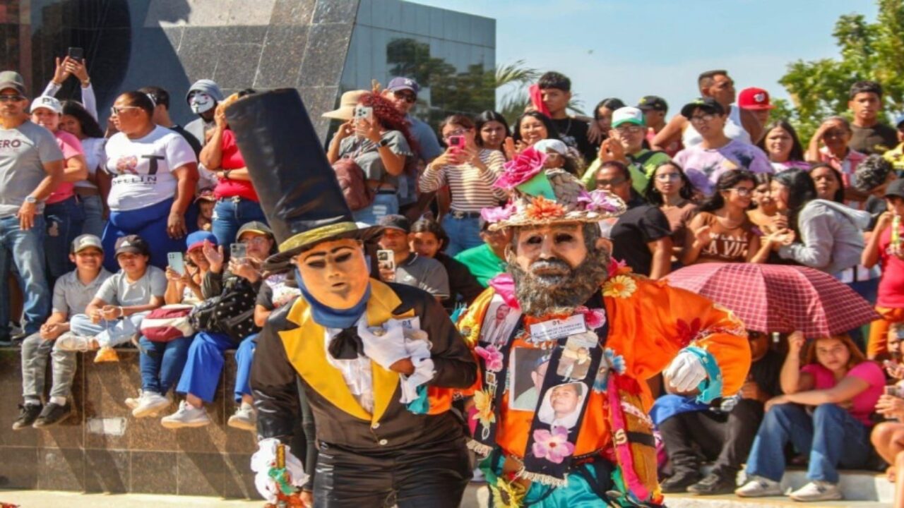 Fiesta Internacional de los Locos de La Vela de Coro en Falcón resaltó entre colores y tradición (+Fotos)