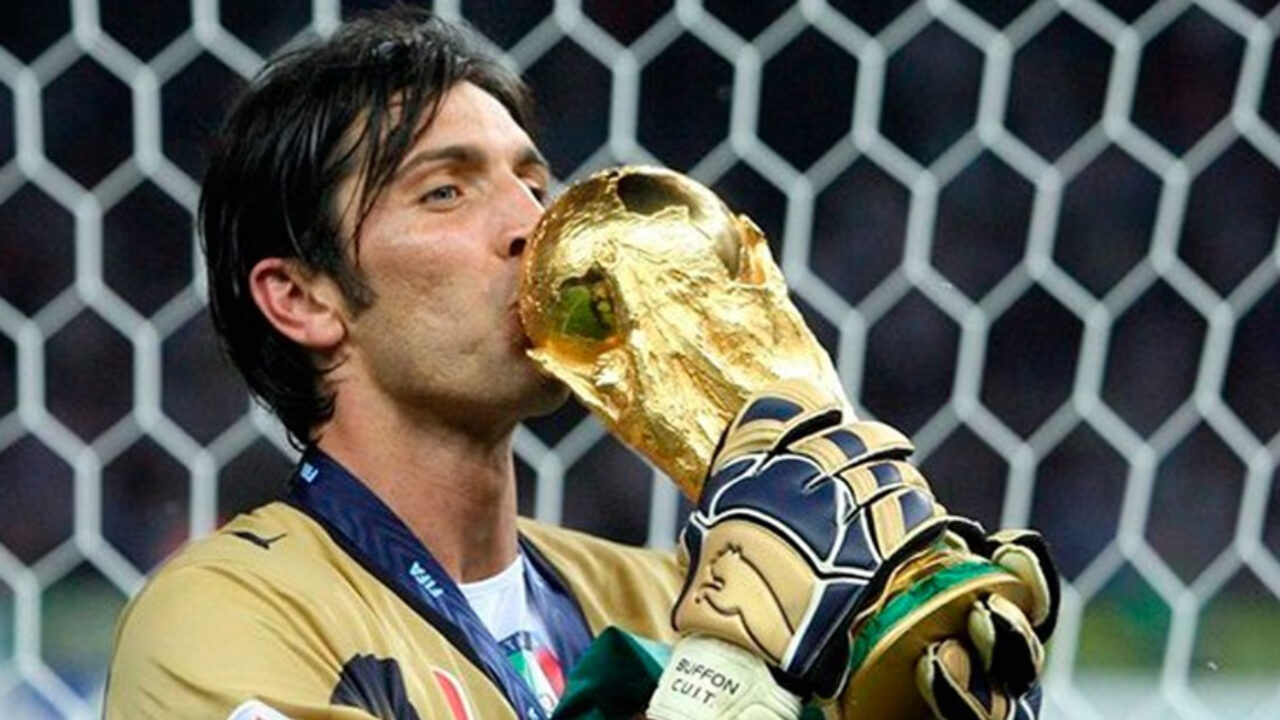 El legendario arquero Gianluigi Buffon cuelga los guantes