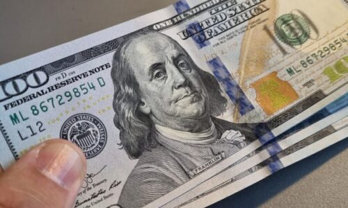 El dólar oficial mantiene su tendencia al alza en Venezuela