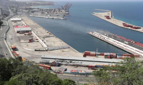 El Puerto de La Guaira reabre al 100 % tras los sismos pero pierde al 90 % de sus agentes aduaneros