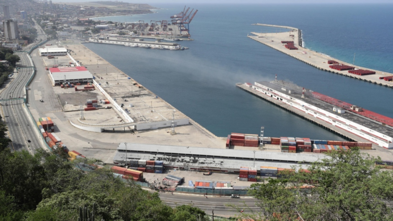 El Puerto de La Guaira reabre al 100 % tras los sismos pero pierde al 90 % de sus agentes aduaneros