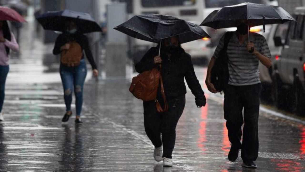Inameh bajo monitoreo permanente ante lluvias y la llegada de la onda tropical 37