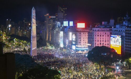 Orgullo Albiceleste: Multitudes desbordaron en el obelisco en Buenos Aires para ovacionar a su selección a pesar de la derrota ante España