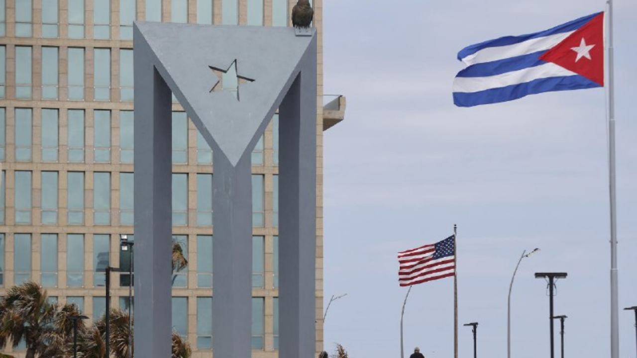 Cuba denuncia pérdidas por $8.083 millones debido al embargo de EE. UU. en medio de un récord de importaciones privadas