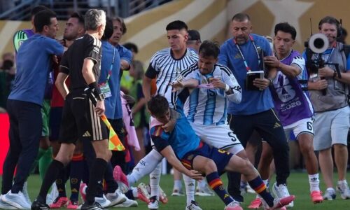 Bajo la lupa de la FIFA: Abren expediente disciplinario a Argentina por altercados en la final