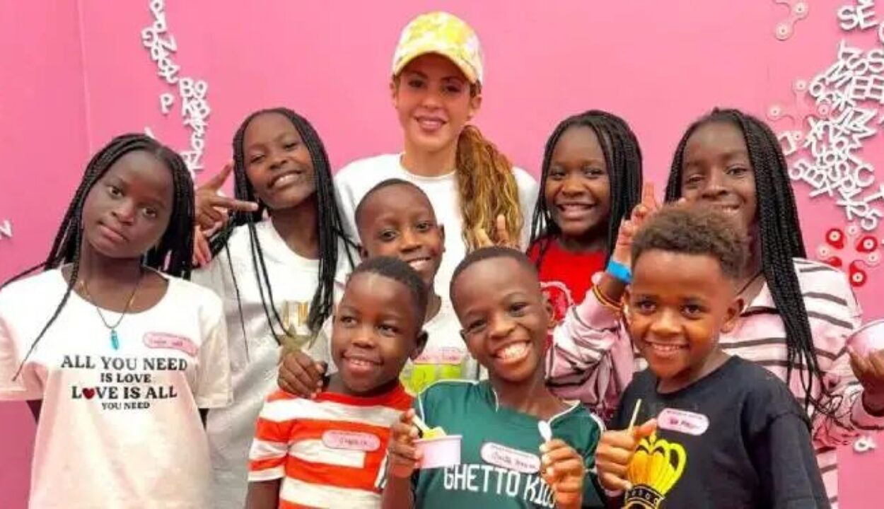 Shakira se despide conmovida de los pequeños bailarines de Ghetto Kids “Ahora los amo como si fueran hijos míos”