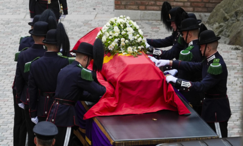 Noruega despide al rey Harald V en un sobrio funeral de Estado y sepultura privada en Akershus