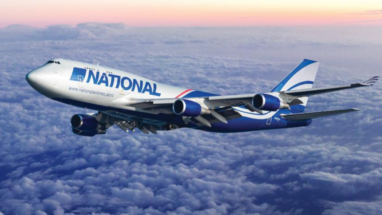 EE. UU. autoriza a National Airlines a operar vuelos de carga y pasajeros hacia Venezuela por dos años