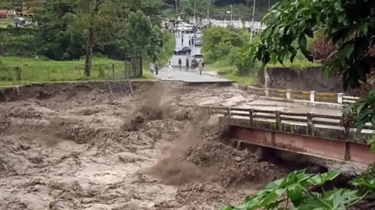 Alerta preventiva: Despliegan dispositivos de seguridad y monitoreo en nueve estados ante la persistencia de ondas tropicales