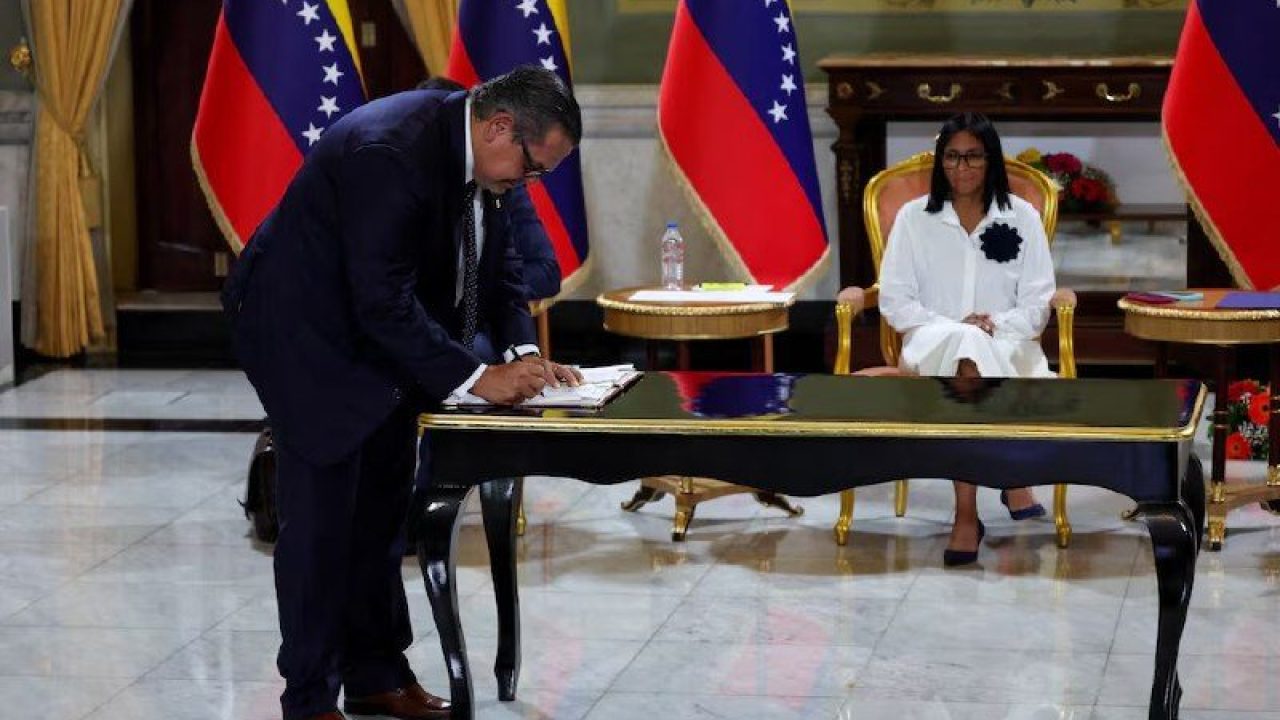 Según Reuters: Petroleras extranjeras aceleran en Caracas la migración de contratos bajo el nuevo marco legal