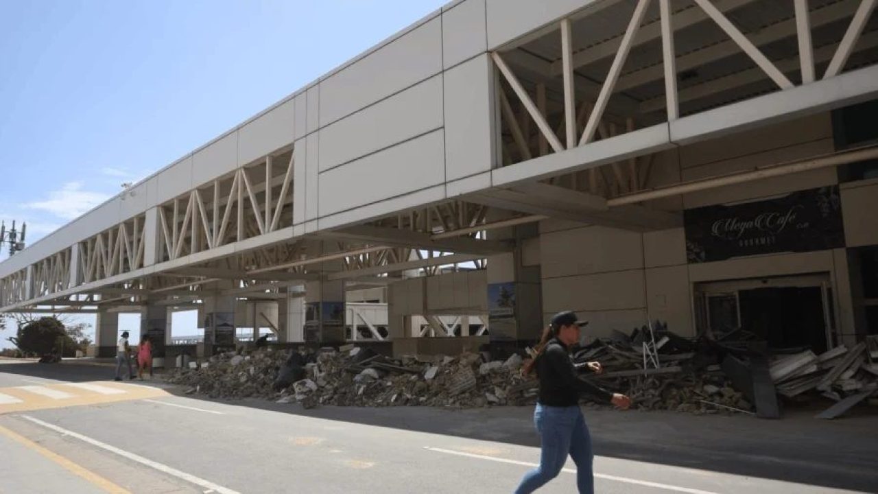 Terminal Aereo de Maiquetía reabrirá en agosto bajo un esquema provisional de «aeropuerto de campaña» en los estacionamientos