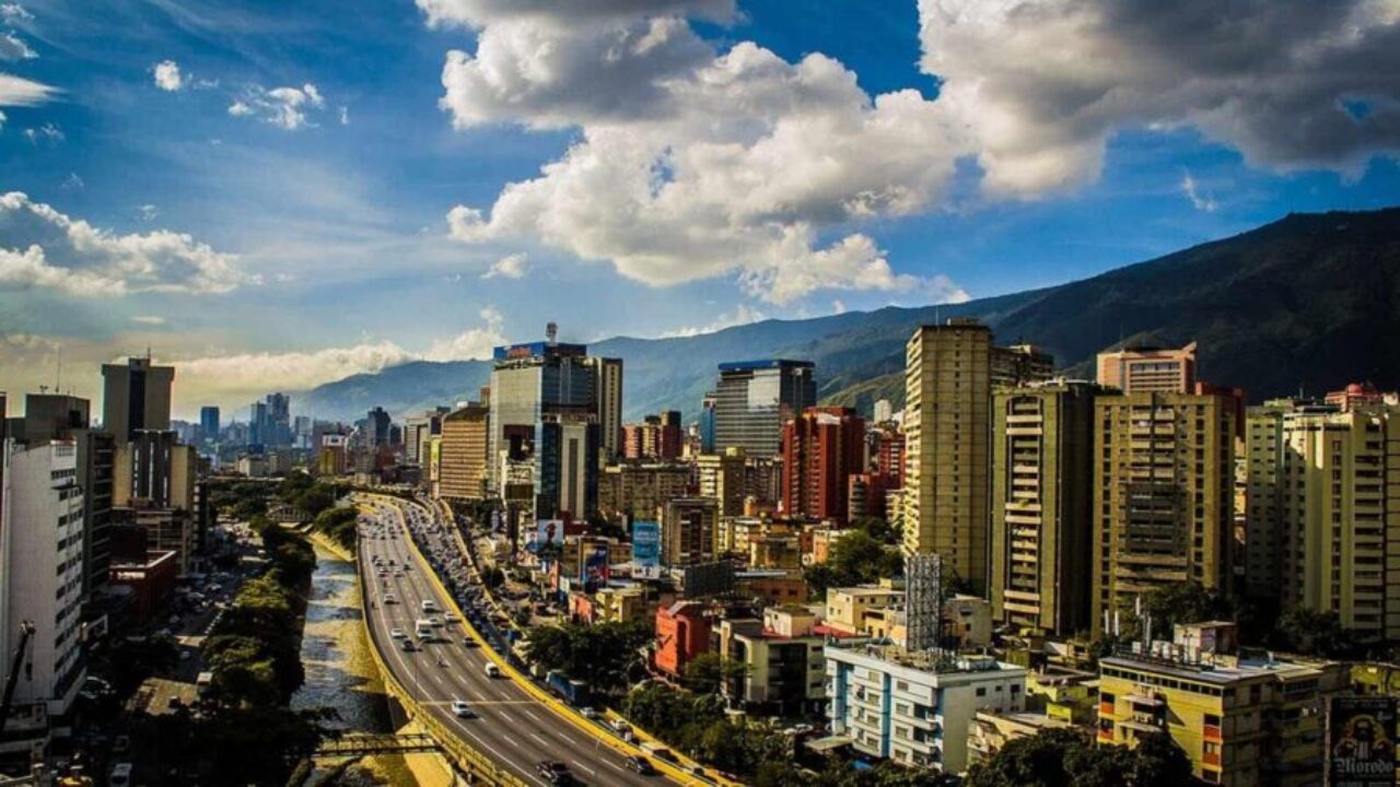 Caracas conmemora 459 años de su fundación entre homenajes históricos y resiliencia urbana