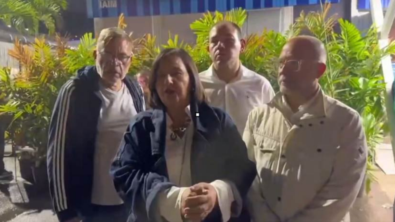 Delegación opositora arriba a Venezuela y fija hoja de ruta para el proceso de negociación institucional