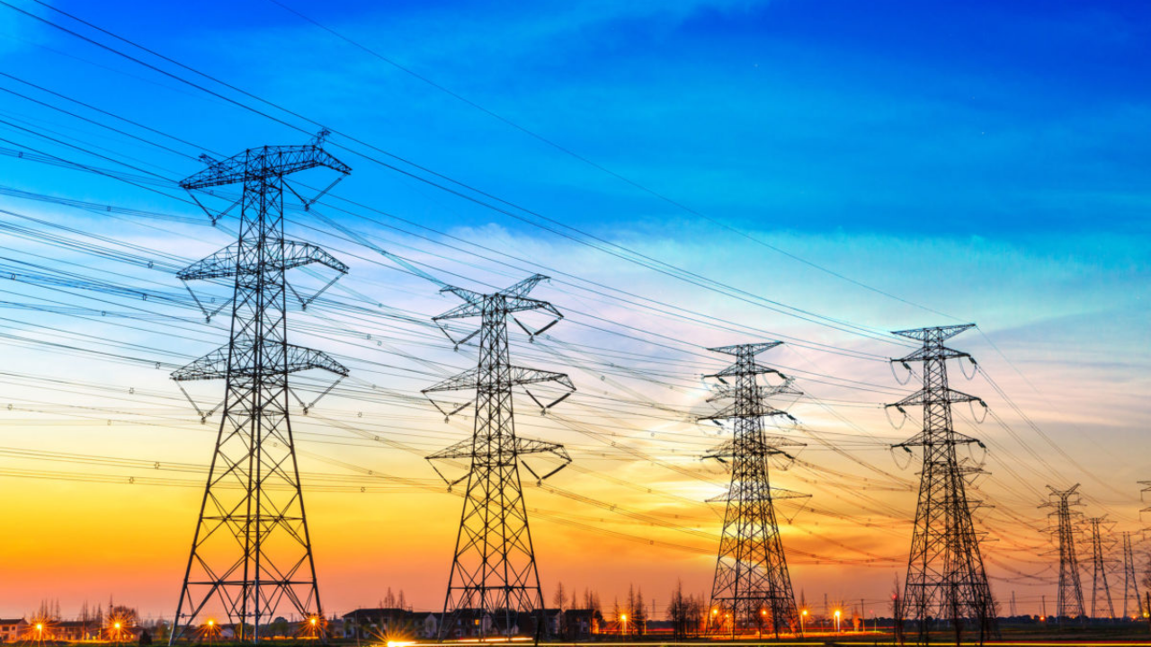 Gobierno anuncio recuperación del 100 % de las líneas de transmisión eléctrica afectadas tras los terremotos