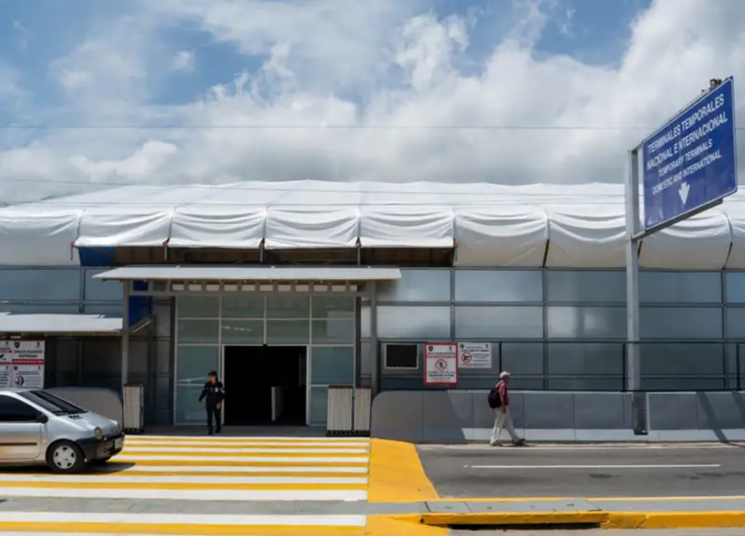 Habilitan terminales temporales en Maiquetía para vuelos comerciales a  partir del 1° de septiembre: conoce el proceso para abordaje - Standard  Digital News | Noticias de Maracaibo Venezuela y el Mundo