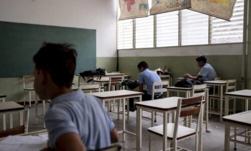Ministerio de Educación reajusta calendario académico tras los sismos en Venezuela