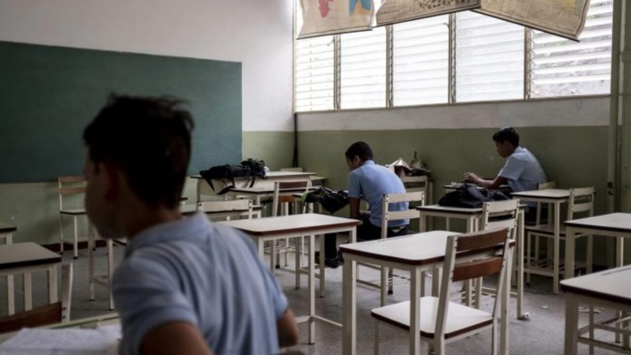 Ministerio de Educación reajusta calendario académico tras los sismos en Venezuela