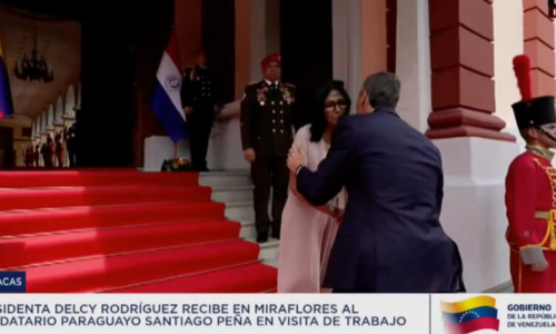 Santiago Peña se reúne con Delcy Rodríguez en Caracas para reabrir el diálogo diplomático entre Uruguay y Venezuela