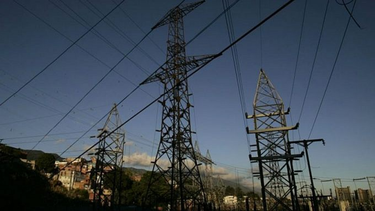 Extraoficial: Inestabilidad en la Subestación Yaracuy causó «bote de carga» el apagón en nueve estados