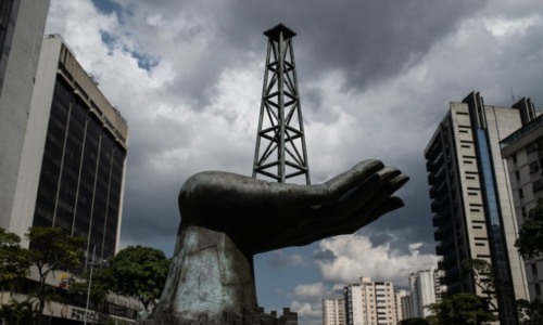 Bloomberg Línea| De la firma a la ejecución: los complejos desafíos que enfrenta el plan petrolero de EE. UU. en Venezuela