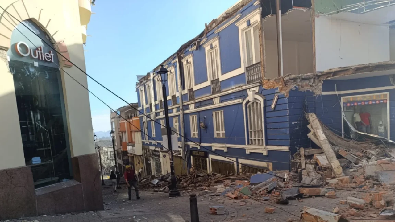 Sismo de magnitud 7,4 en Colombia deja al menos 22 muertos y severos estragos en el occidente del país