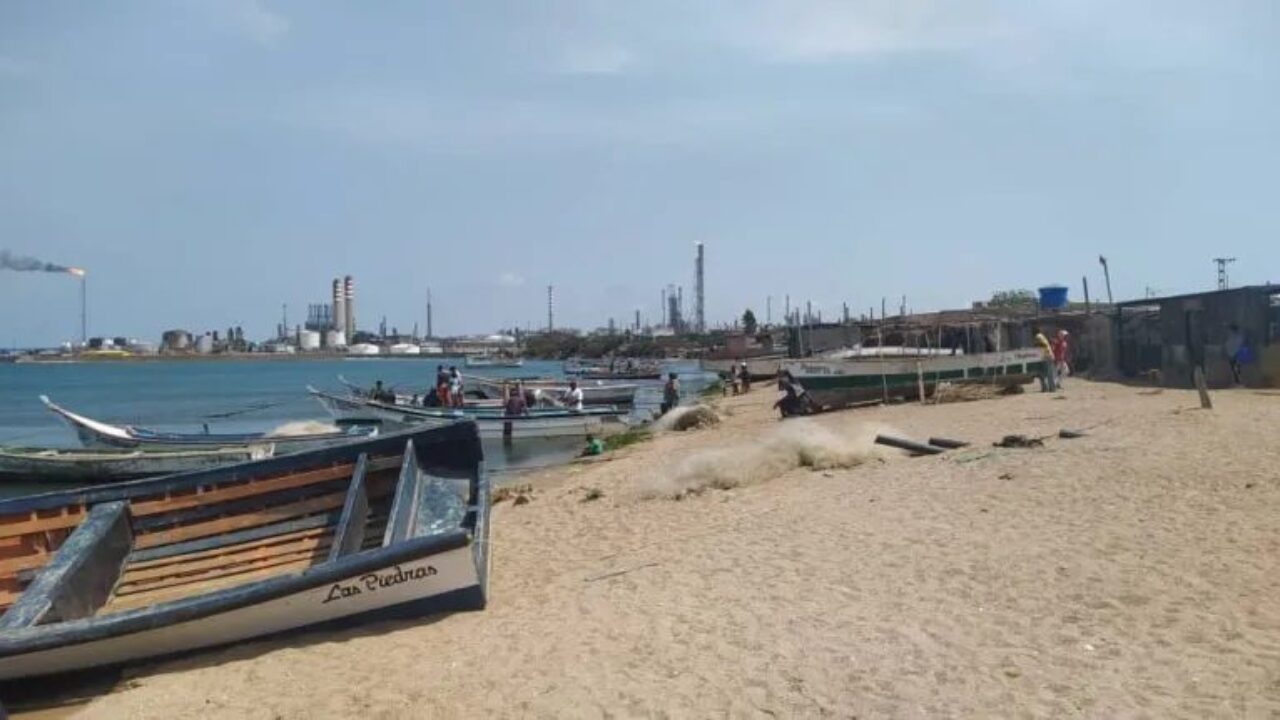 Ecosistema marino del Golfete de Coro sigue en peligro tras cuatro derrames de crudo