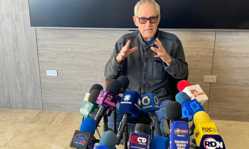 A pocas horas de subir al escenario: Yordano afinó detalles de su concierto en Maracaibo en encuentro con los medios
