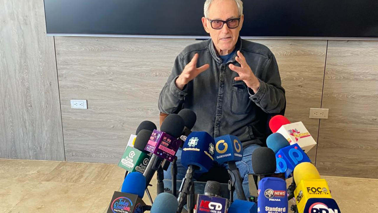 A pocas horas de subir al escenario: Yordano afinó detalles de su concierto en Maracaibo en encuentro con los medios