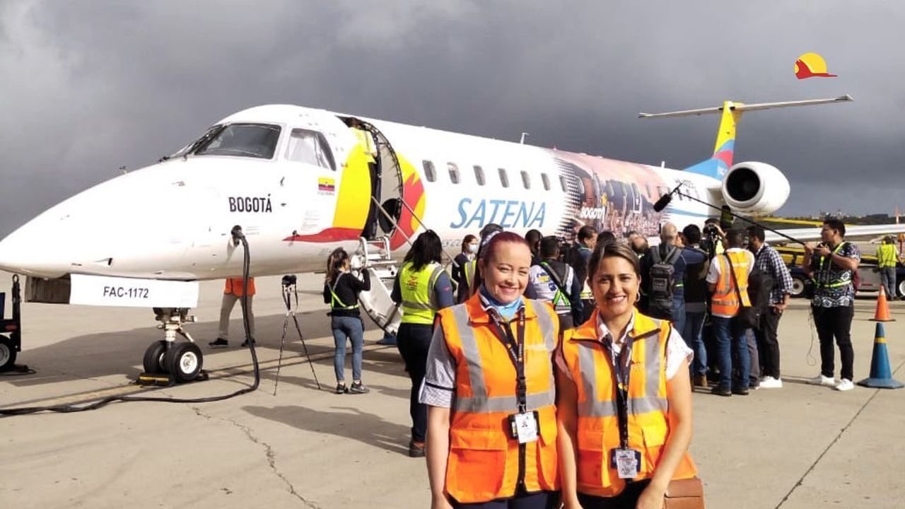 Así se vivió primer vuelo comercial de Satena  Colombia-Venezuela: pasajeros celebraron tener un vuelo directo